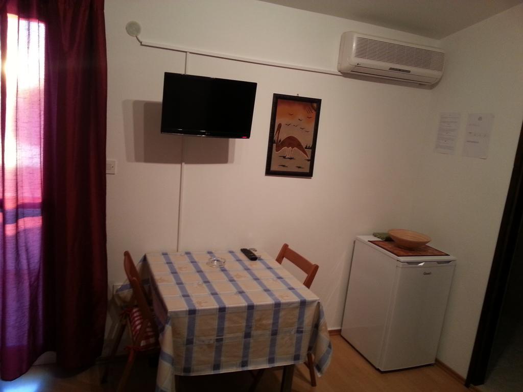 Studio Apartments Ivica Primosten Room photo